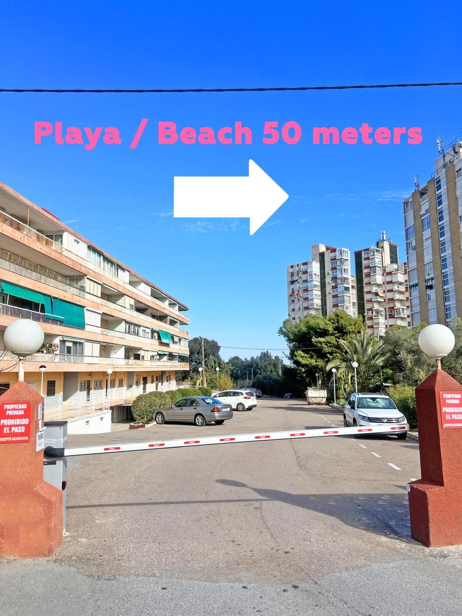 Апартаменты A 100 Metros De La Playa. Parking Gratuito Privado Аликанте Экстерьер фото